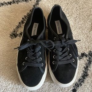 STEVE MADDEN SNEAKER